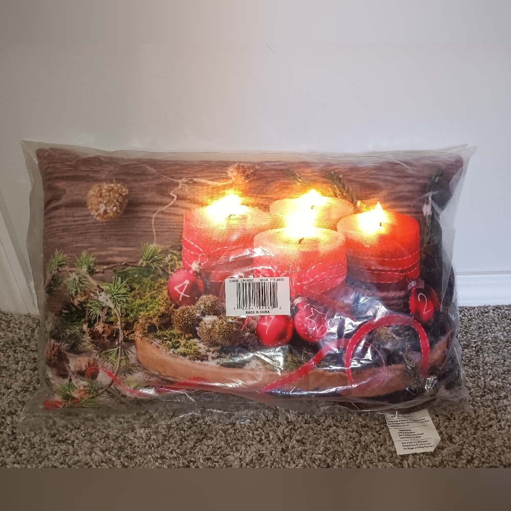 Battery-powered Light Up Christmas Pillow, Candle Design